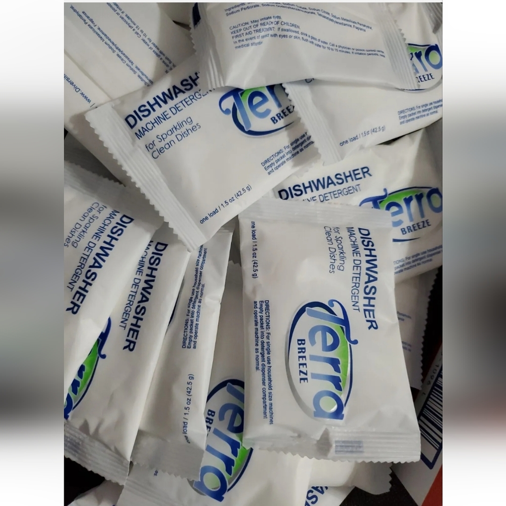 : lot Of 30 Terra Breeze Dishwasher Detergent one load 1.5oz powder pks not pods